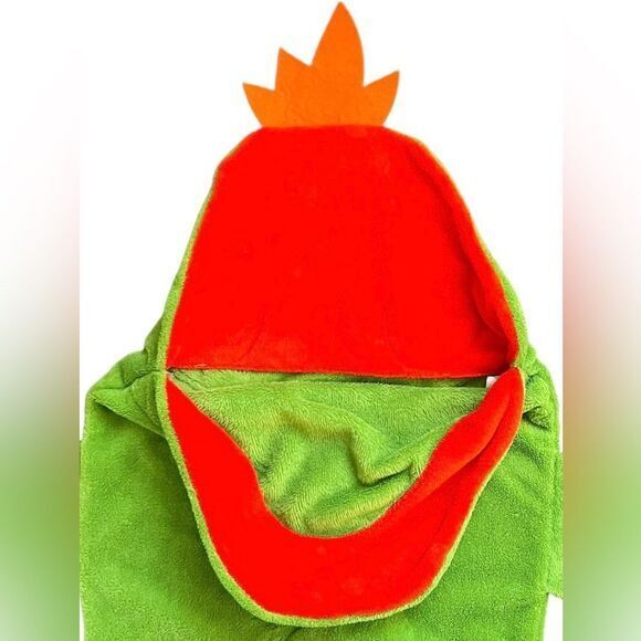 Snuggie Tails Kids Cozy Fire Breathing Green Dragon Lounge Blanket with Tail. - Picture 4 of 9